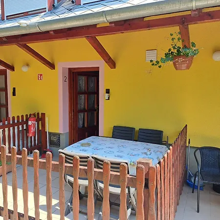 Pink Tulip House Appartamento *