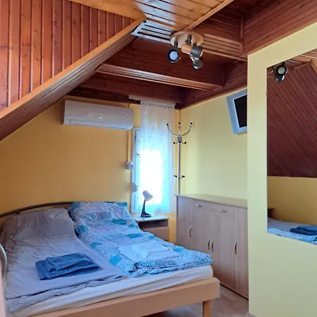 Pink Tulip House シオーフォク