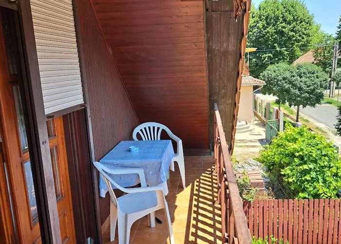 Pink Tulip House * Siófok